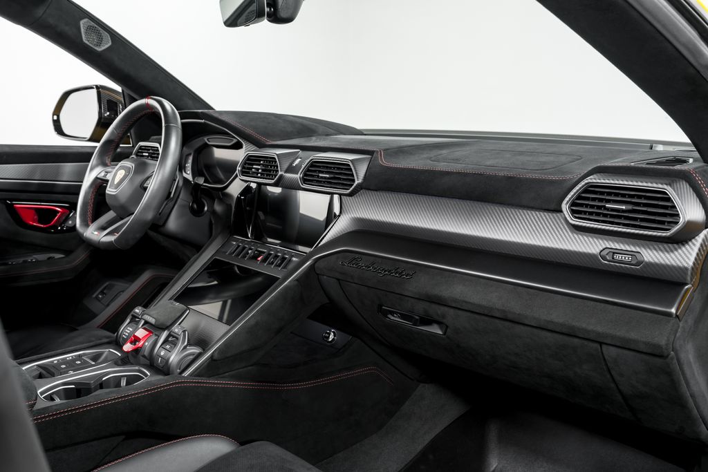 2023 Lamborghini Urus Performante - Photo 39