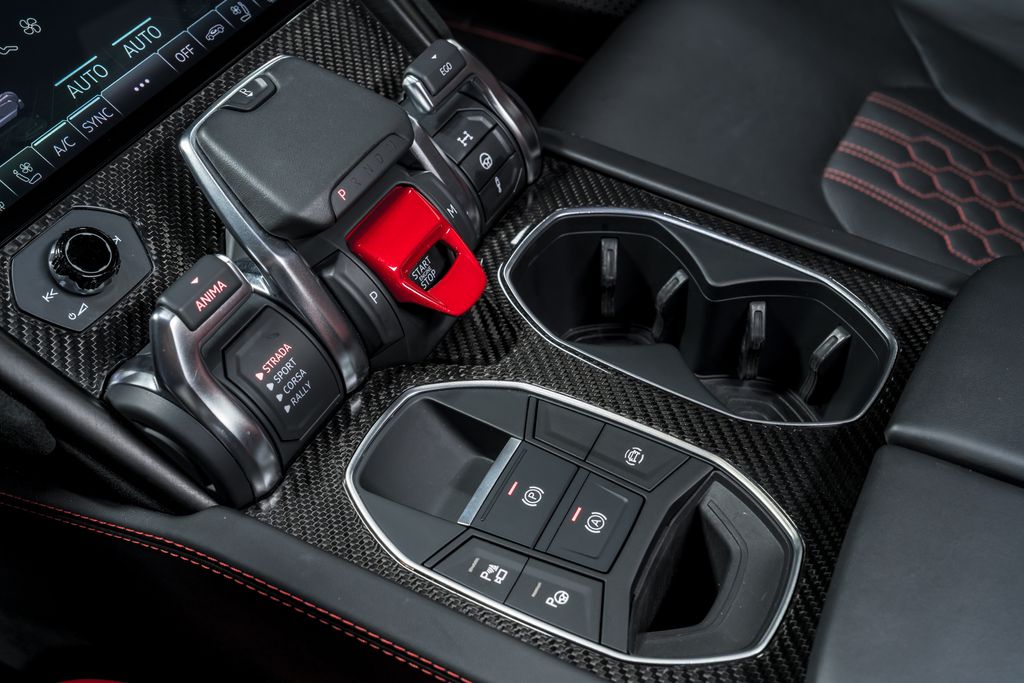 2023 Lamborghini Urus Performante - Photo 30