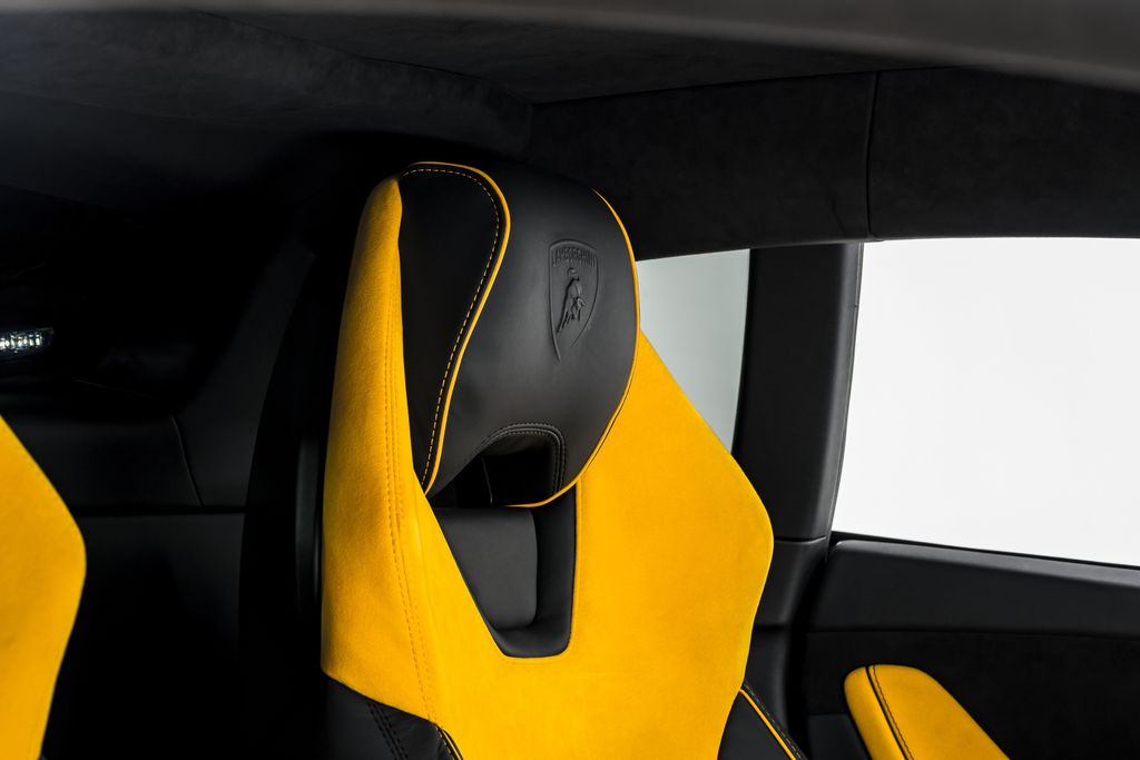 2022 Lamborghini Huracan EVO - Photo 34