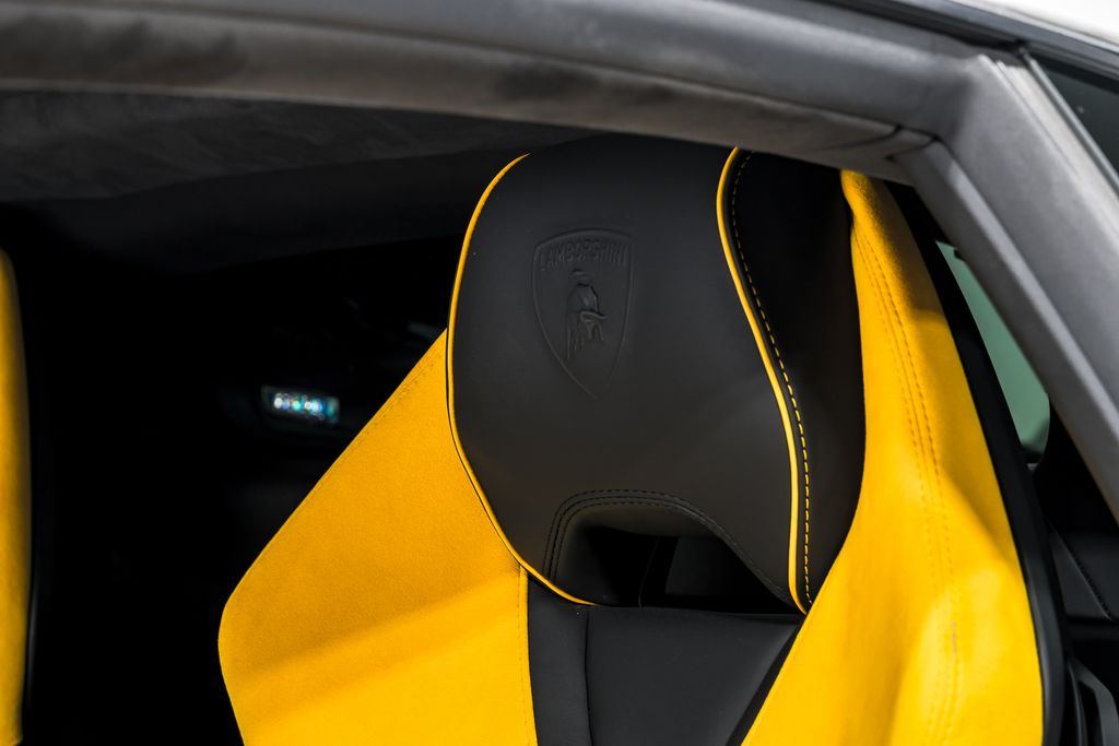 2022 Lamborghini Huracan EVO - Photo 20
