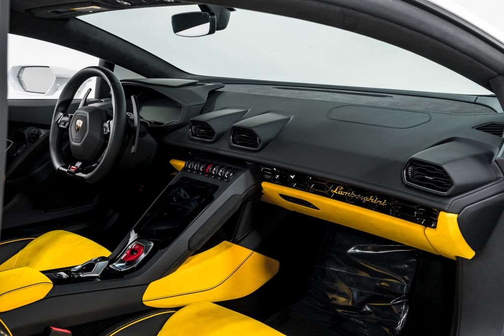 2022 Lamborghini Huracan EVO - Photo 33