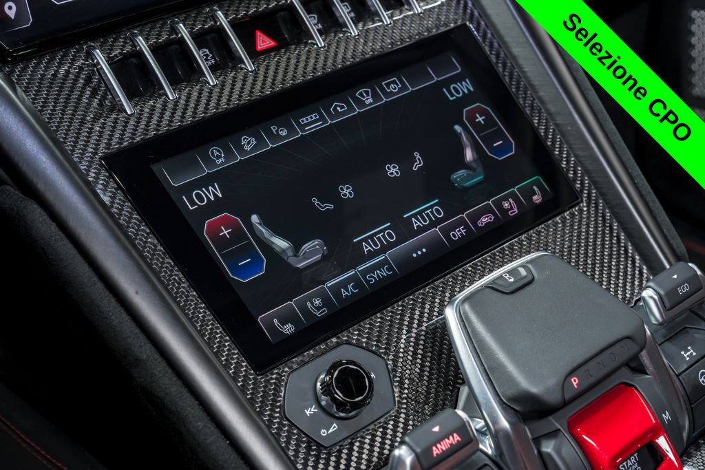 2023 Lamborghini Urus Performante - Photo 29