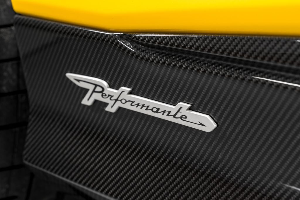 2023 Lamborghini Urus Performante - Photo 58