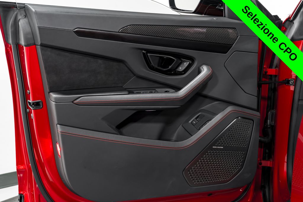 2023 Lamborghini Urus S - Photo 9