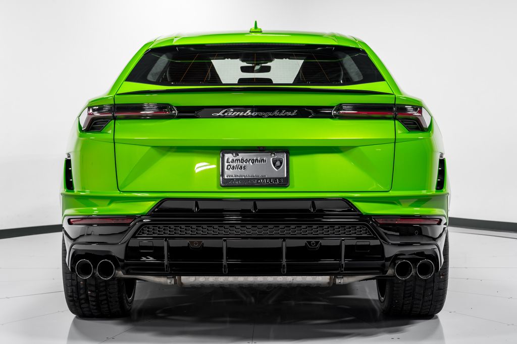 2024 Lamborghini Urus S photo 4