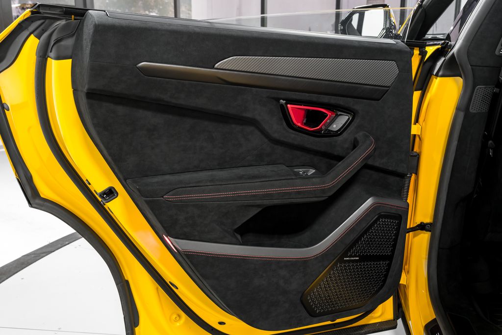 2023 Lamborghini Urus Performante - Photo 31