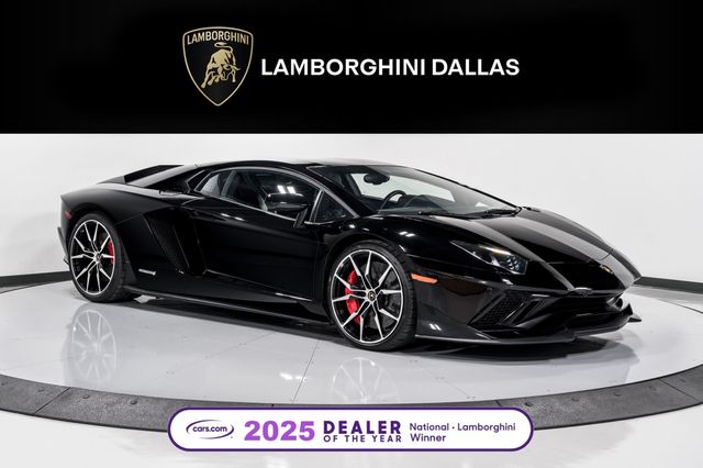 2017 Lamborghini Aventador S's photo