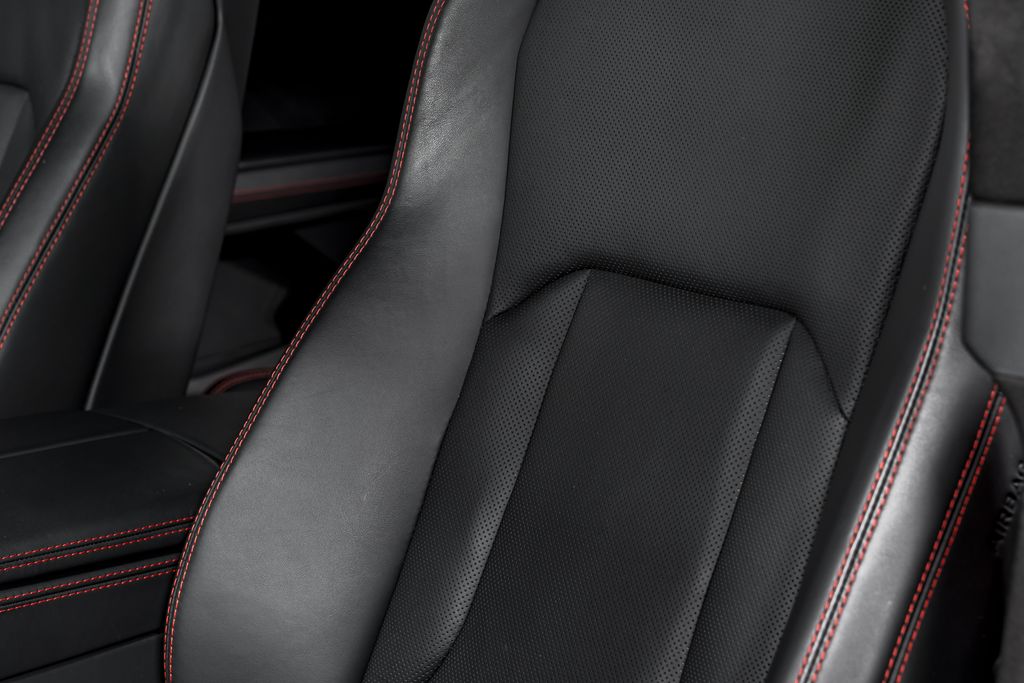 used 2023 Lamborghini Urus car, priced at $248,999