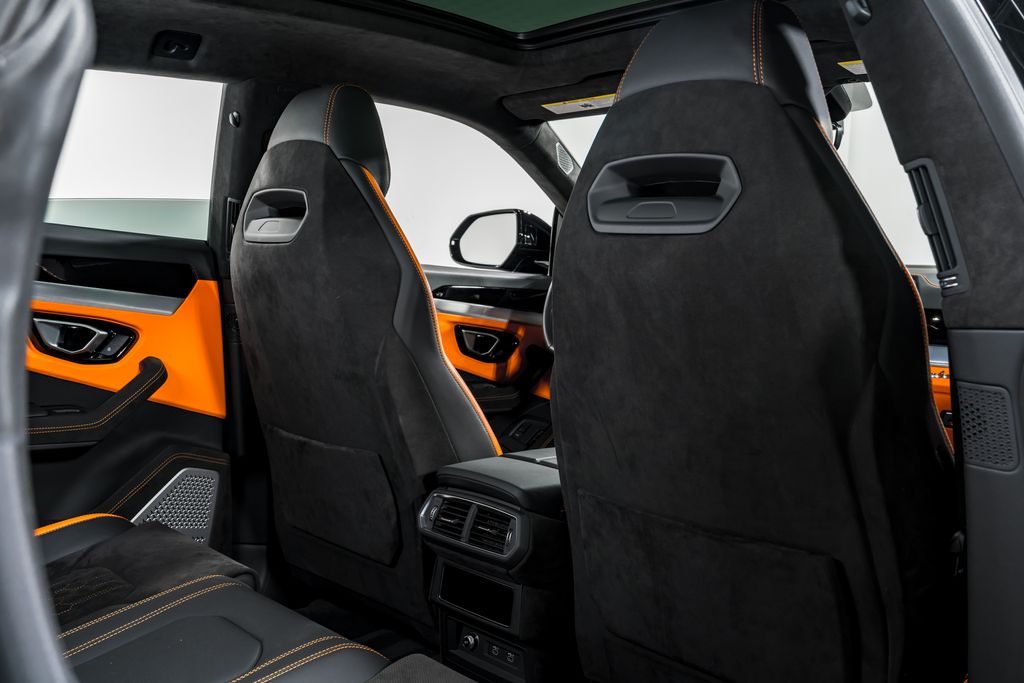 2023 Lamborghini Urus S - Photo 36