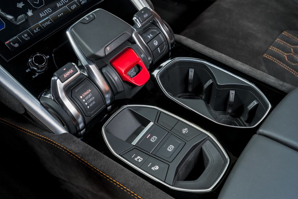2023 Lamborghini Urus S - Photo 30