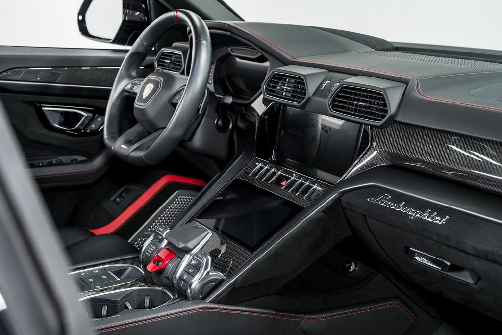 2023 Lamborghini Urus Performante - Photo 38