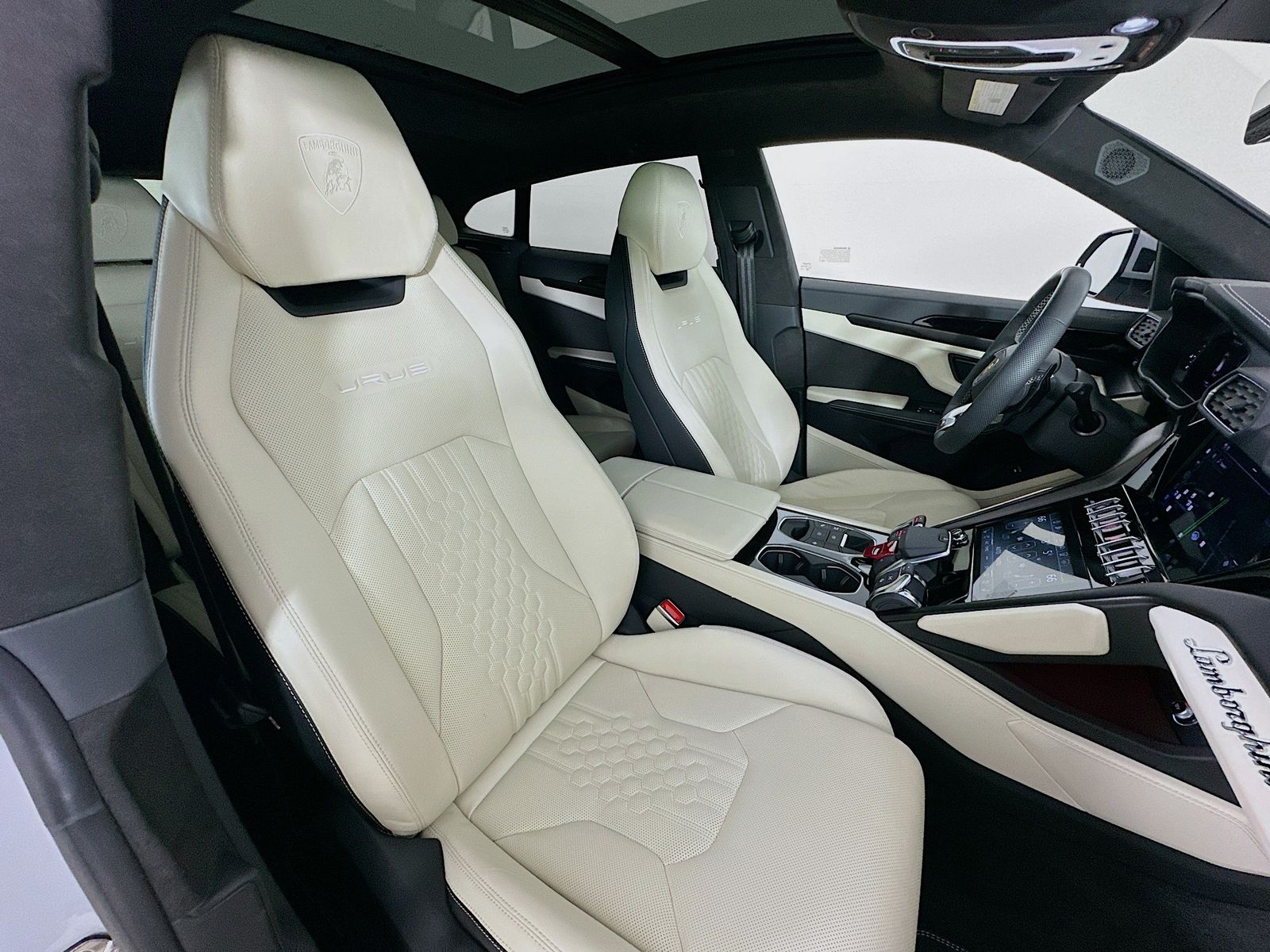 2024 Lamborghini Urus S - Photo 49