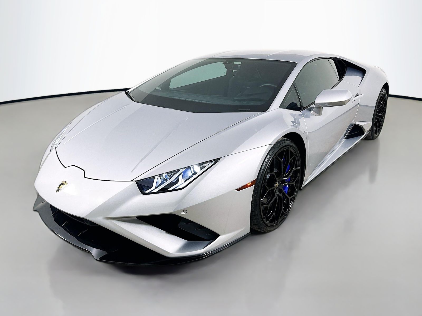 2023 Lamborghini Huracan EVO Coupe's photo