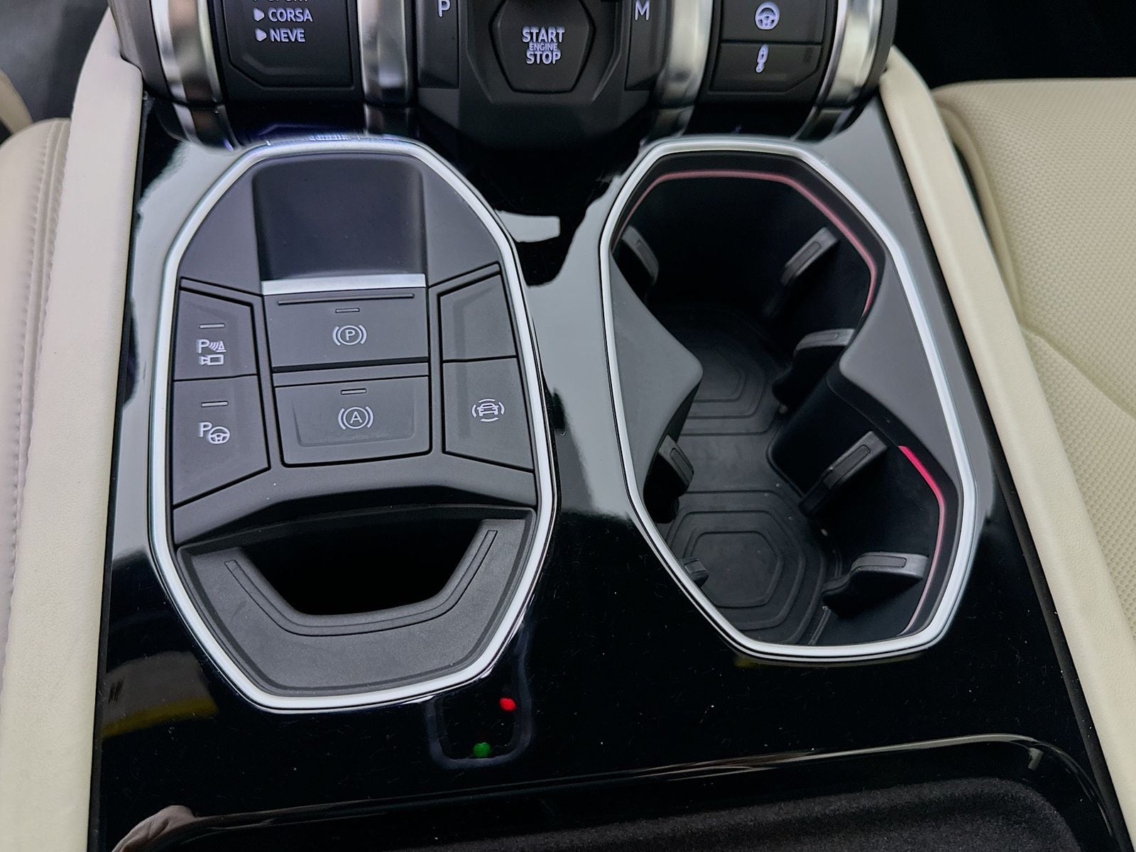 2024 Lamborghini Urus S - Photo 30