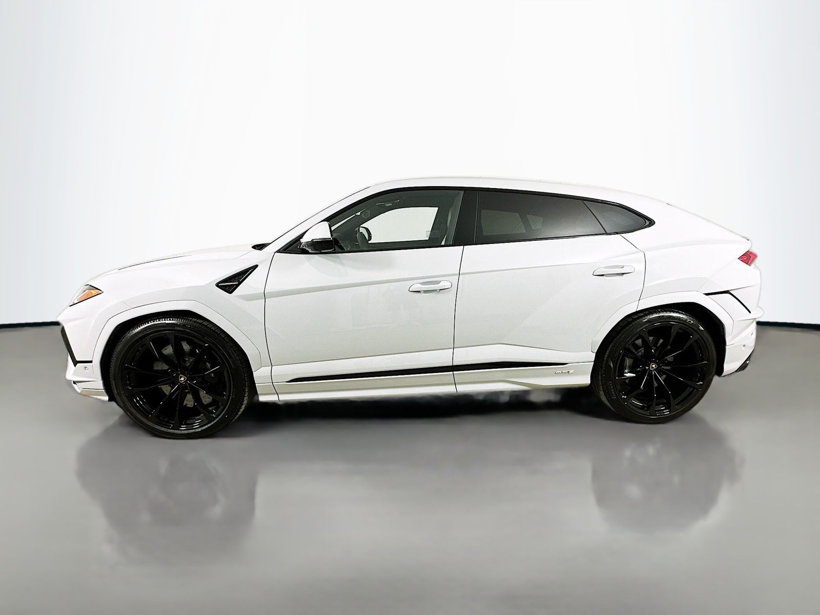 2024 Lamborghini Urus S - Photo 8