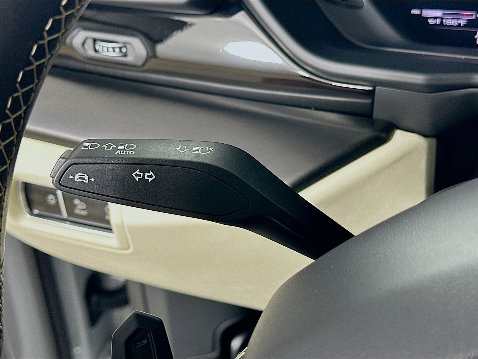 2024 Lamborghini Urus S - Photo 21