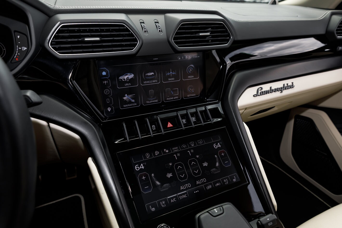 2024 Lamborghini Urus S - Photo 36