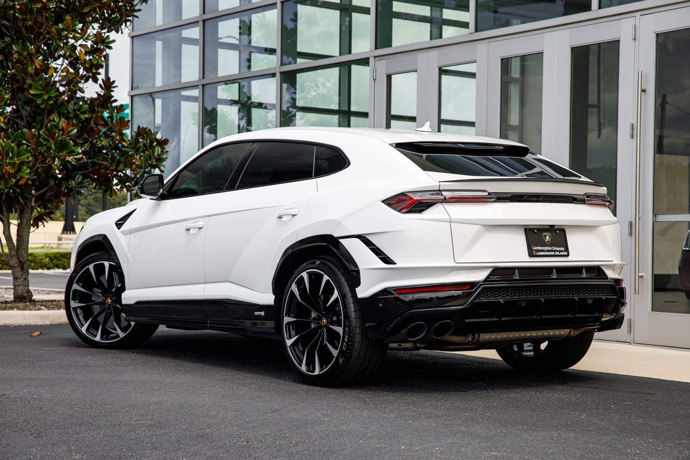 2024 Lamborghini Urus S - Photo 48