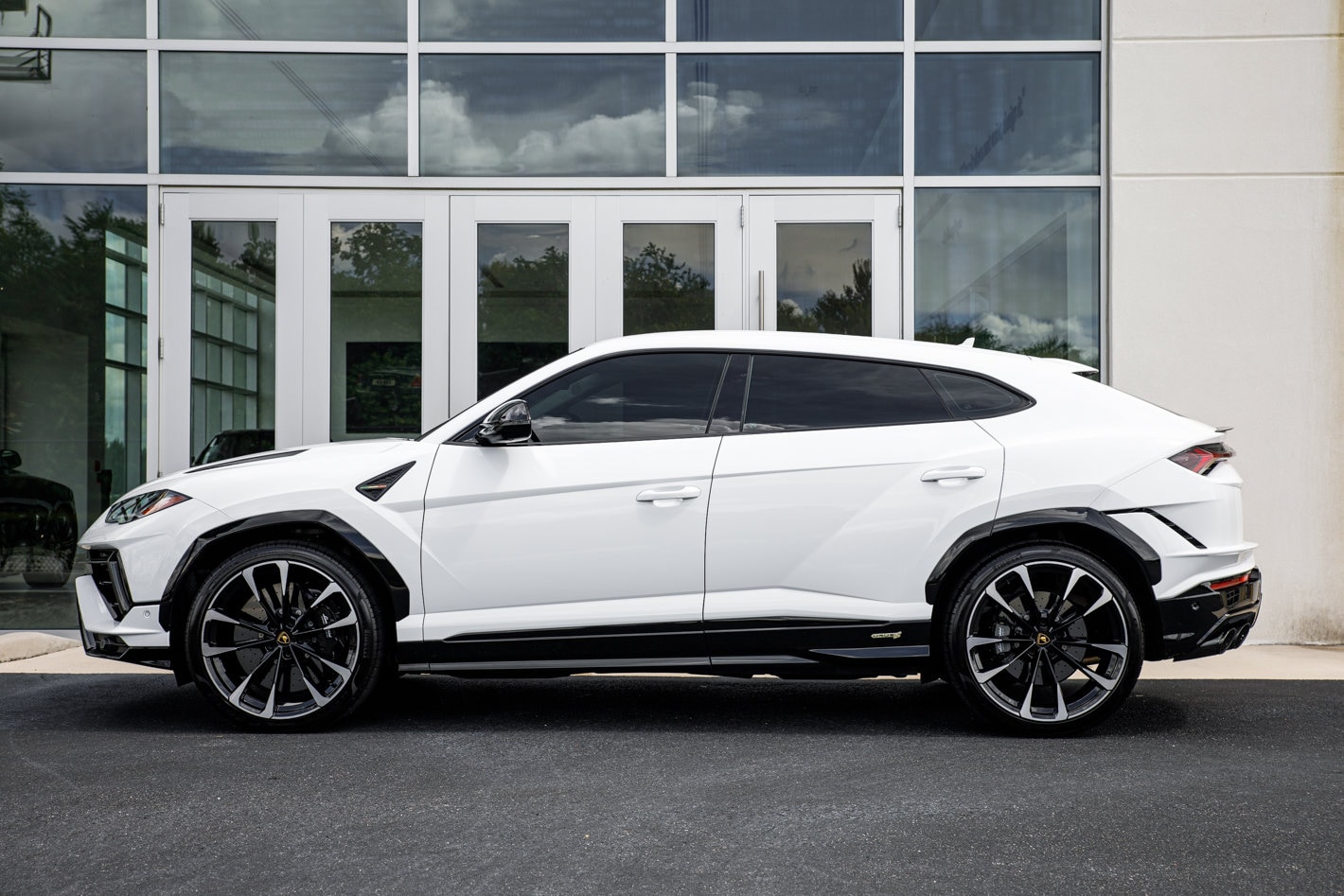2024 Lamborghini Urus S - Photo 8