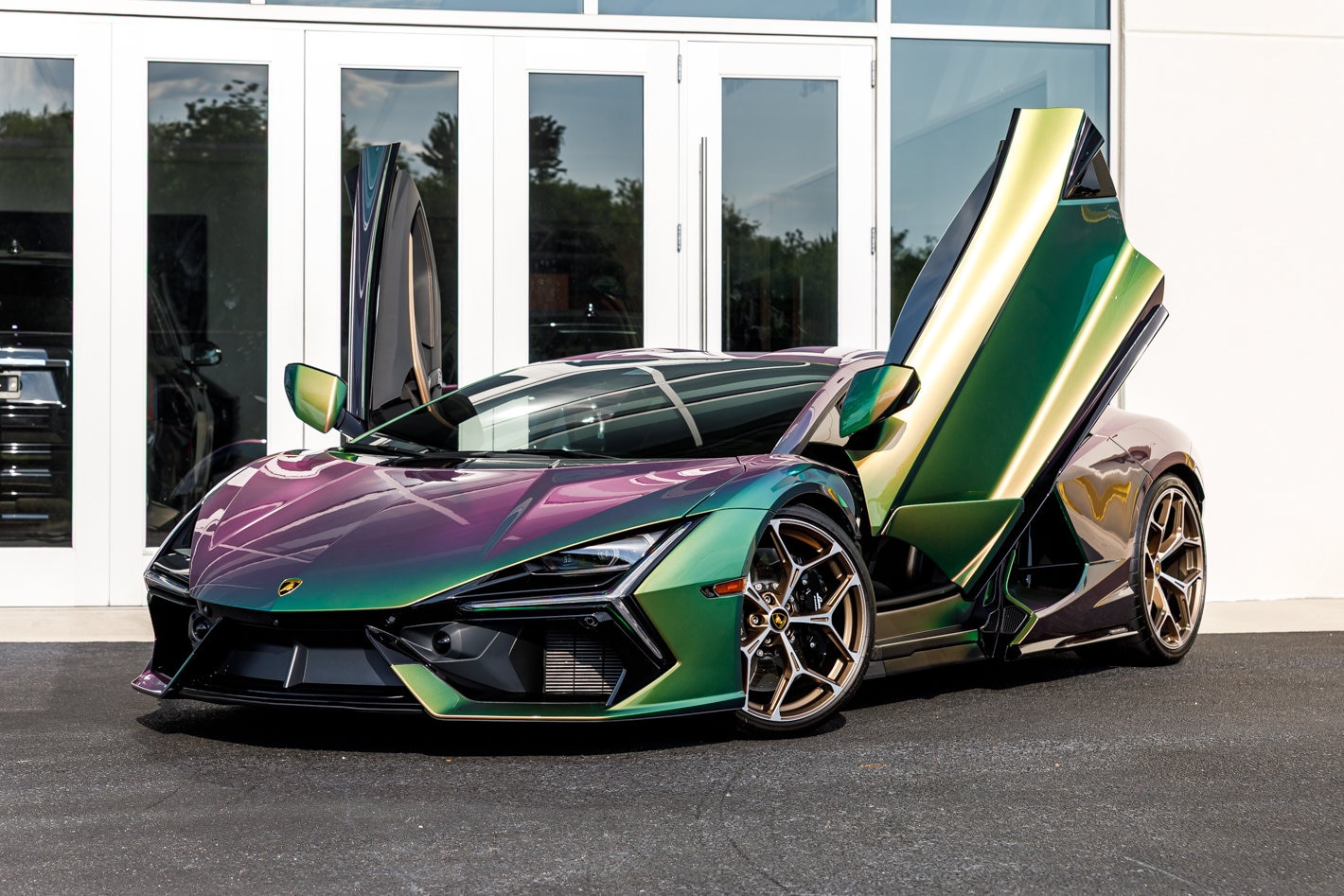 2024 Lamborghini Revuelto Base - Photo 16