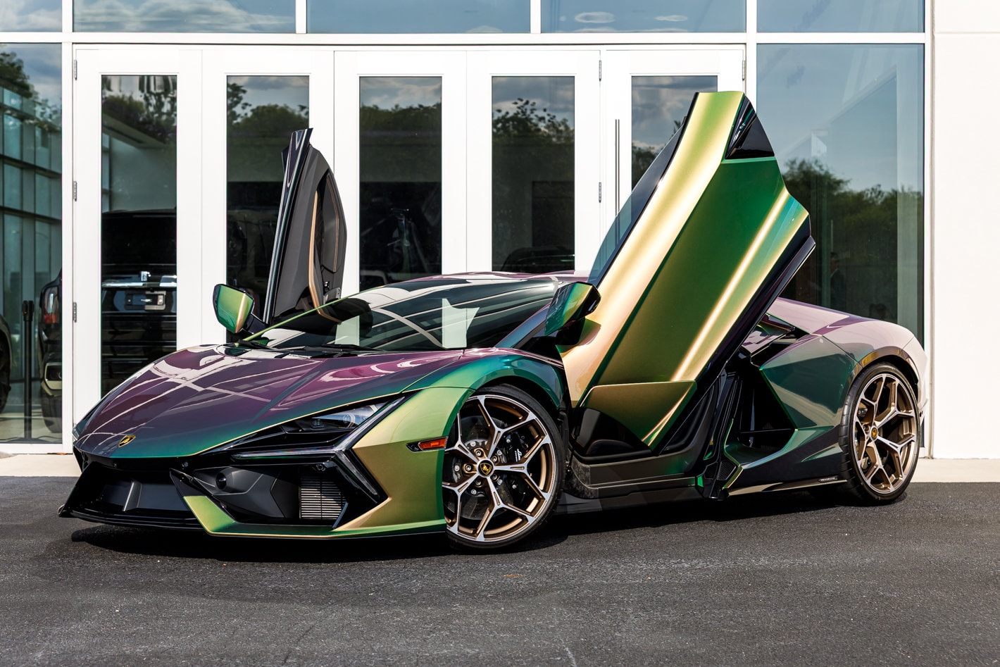 2024 Lamborghini Revuelto Base - Photo 22