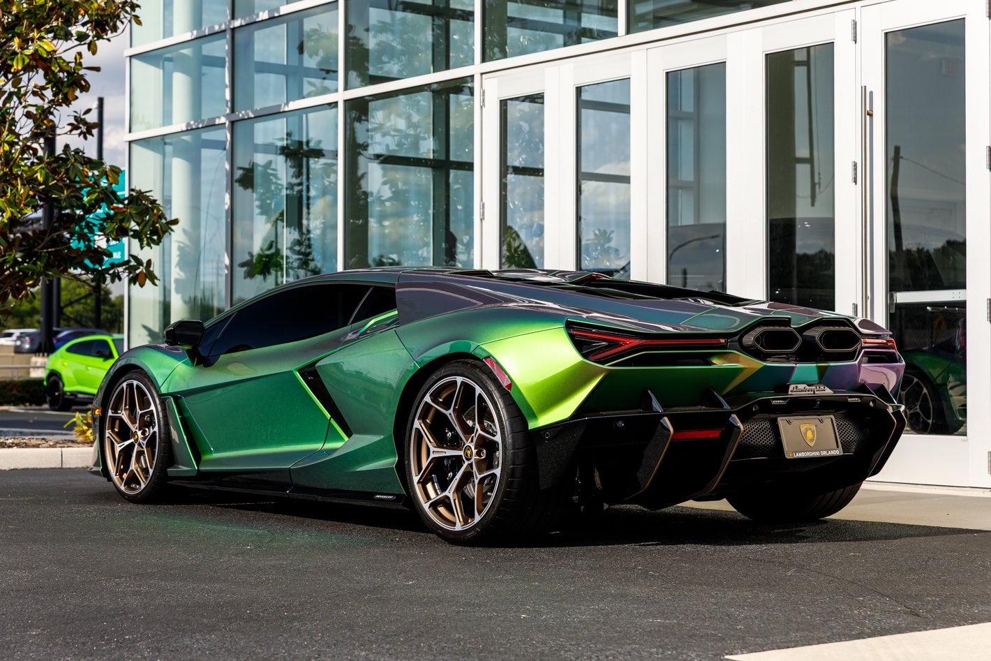 2024 Lamborghini Revuelto Base - Photo 25