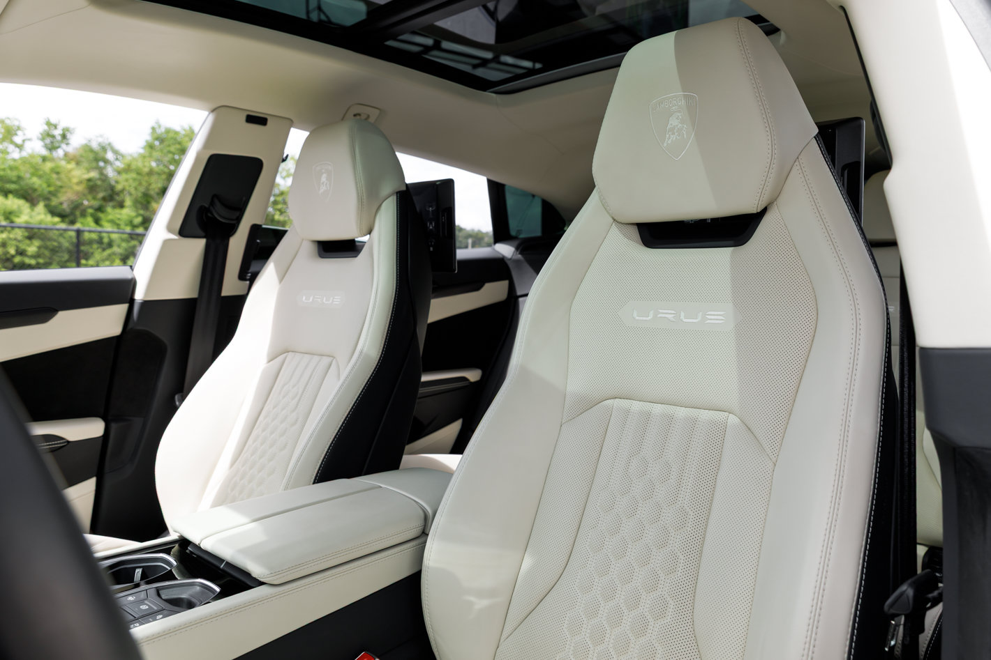 2024 Lamborghini Urus S - Photo 33