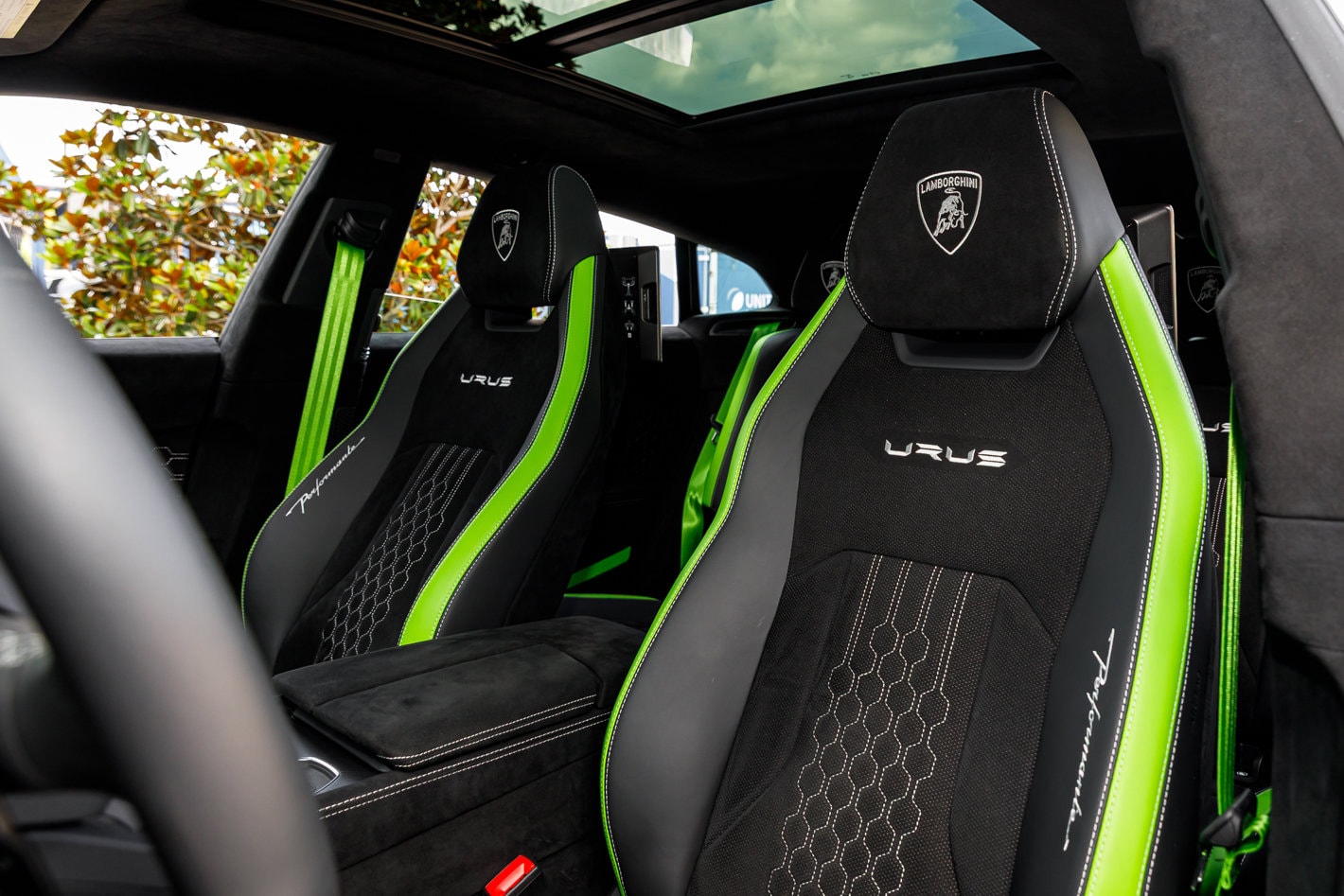 2024 Lamborghini Urus Performante - Photo 31