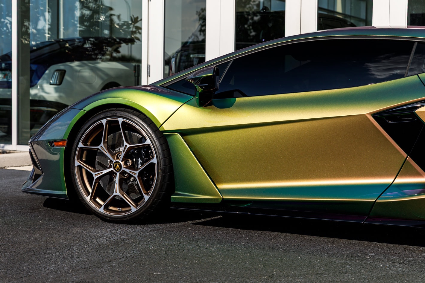 2024 Lamborghini Revuelto Base - Photo 27