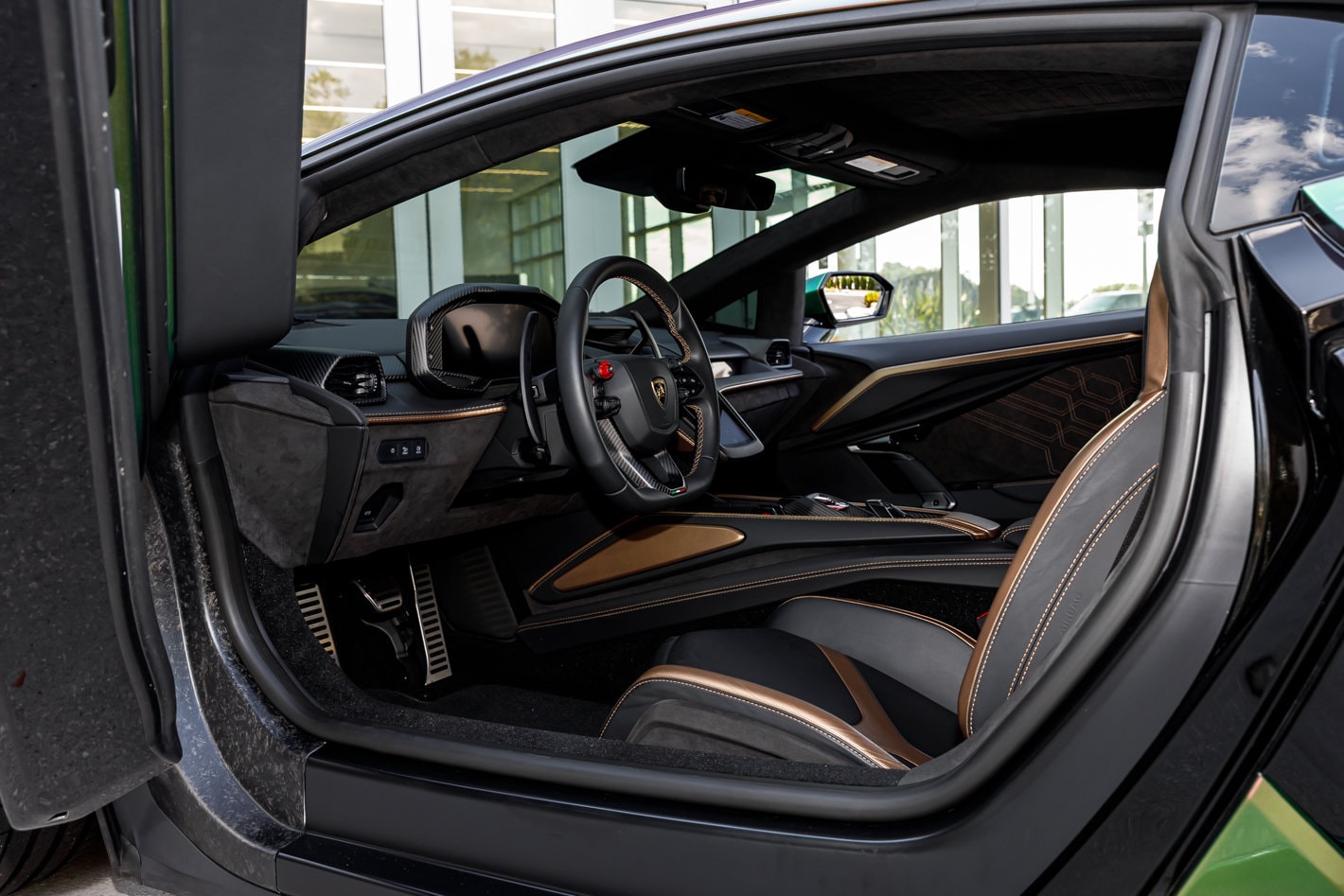 2024 Lamborghini Revuelto Base - Photo 56