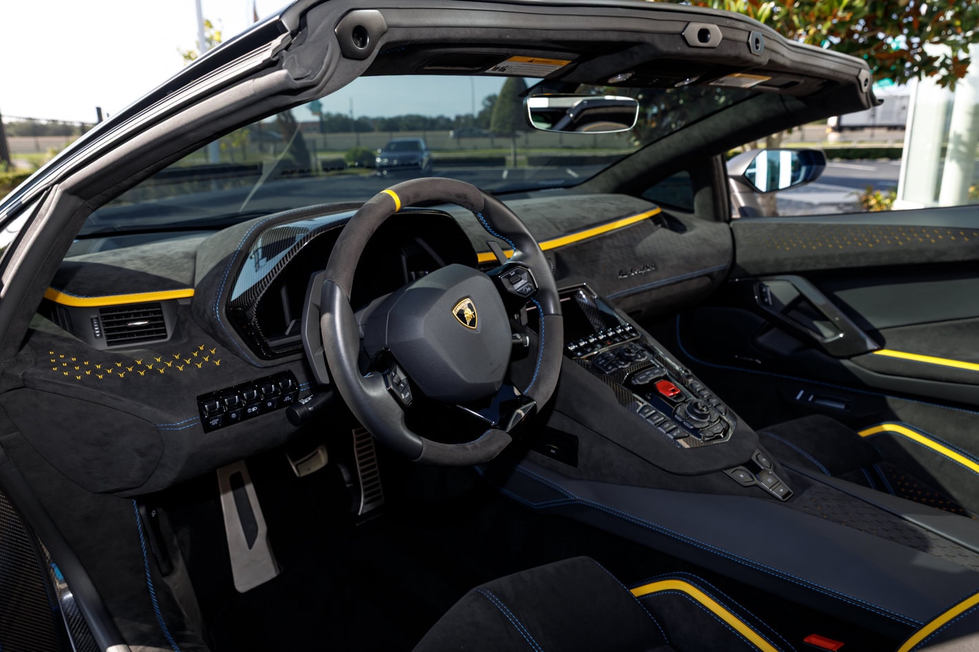 2022 Lamborghini Aventador Ultimae - Photo 11