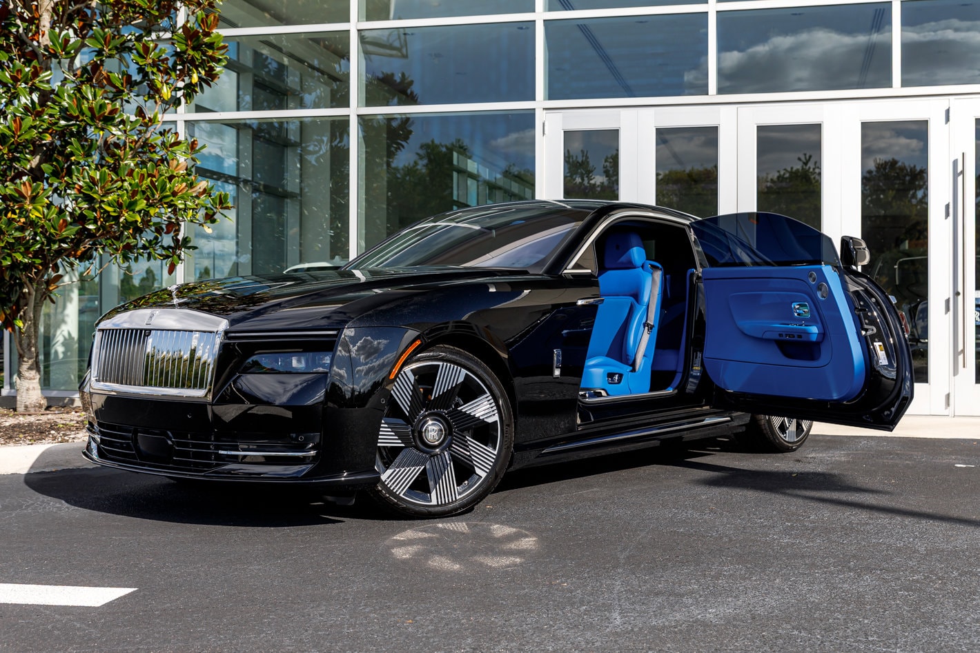 Certified 2025 Rolls-Royce Spectre Base with VIN SCATK2C07SU231768 for sale in Orlando, FL