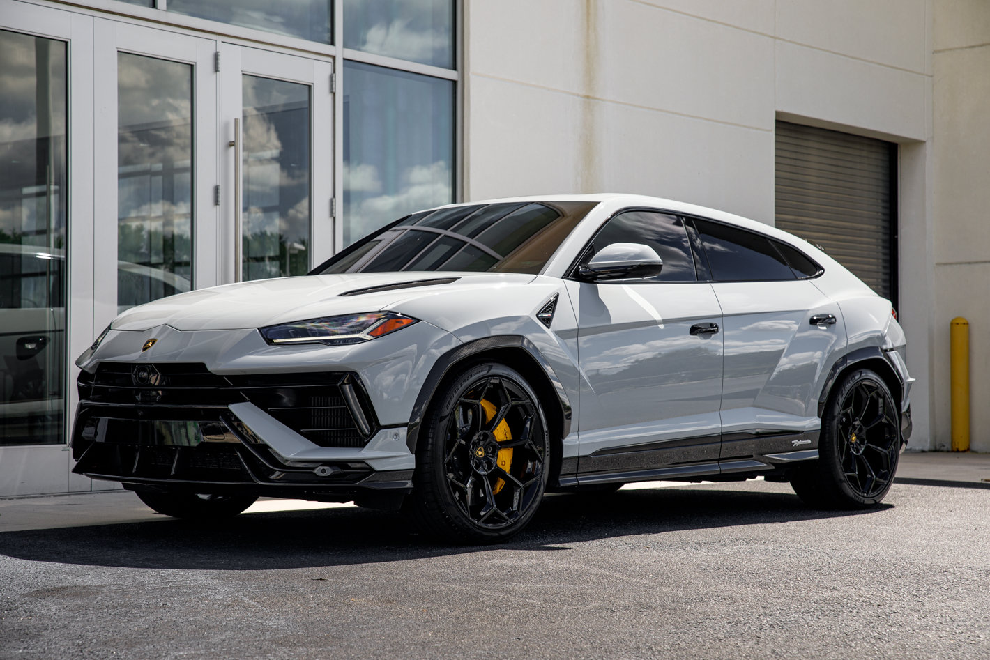 Certified 2024 Lamborghini Urus SUV