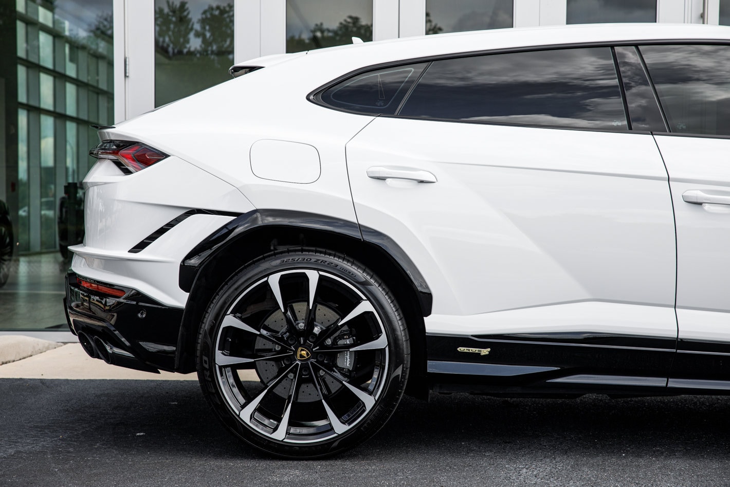 2024 Lamborghini Urus S - Photo 20