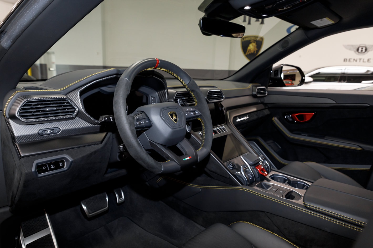 2024 Lamborghini Urus Performante - Photo 44