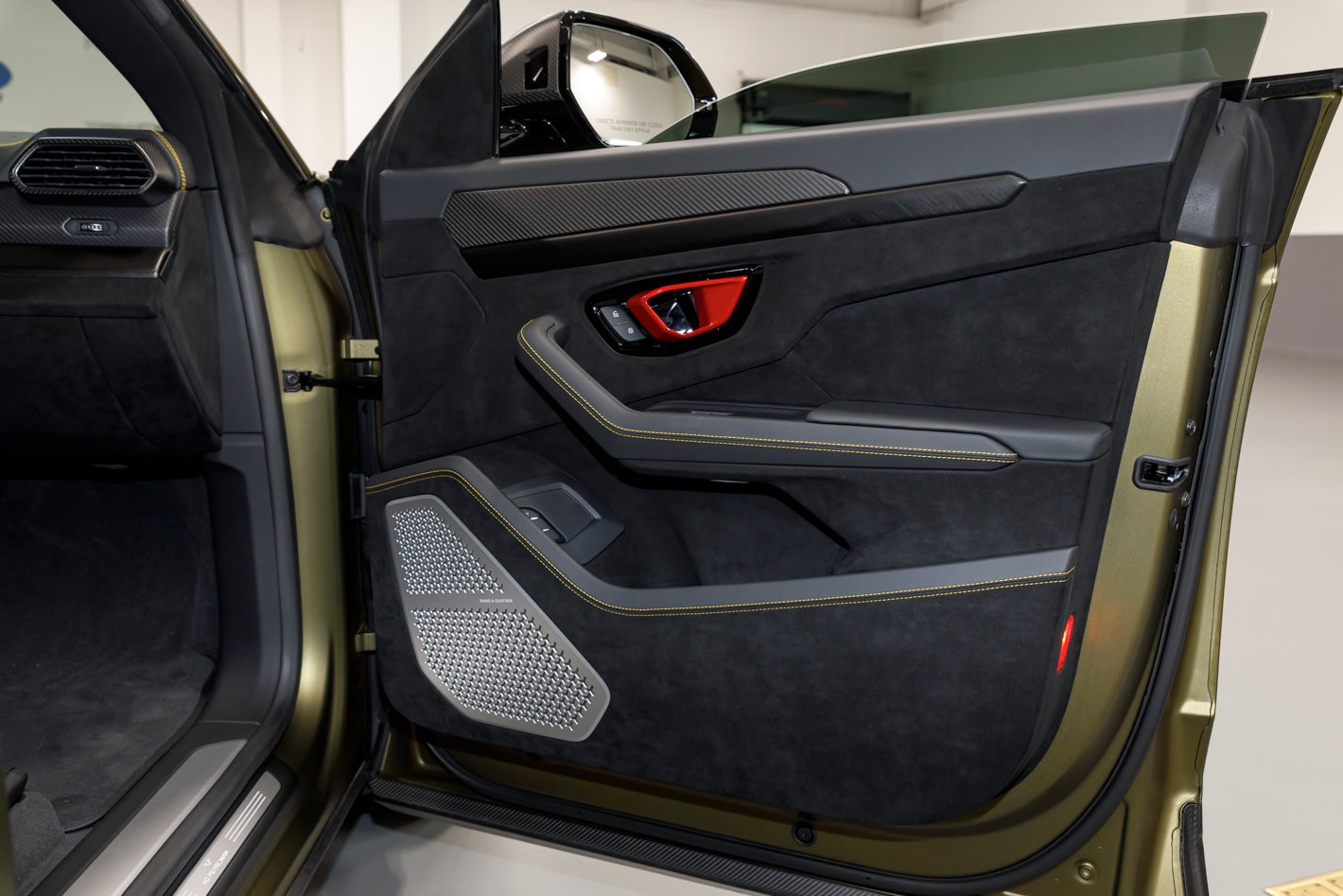 2024 Lamborghini Urus Performante - Photo 69