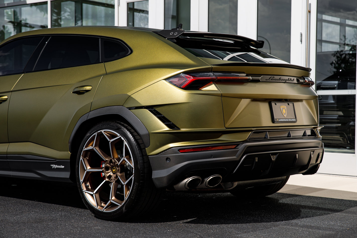 2024 Lamborghini Urus Performante - Photo 16