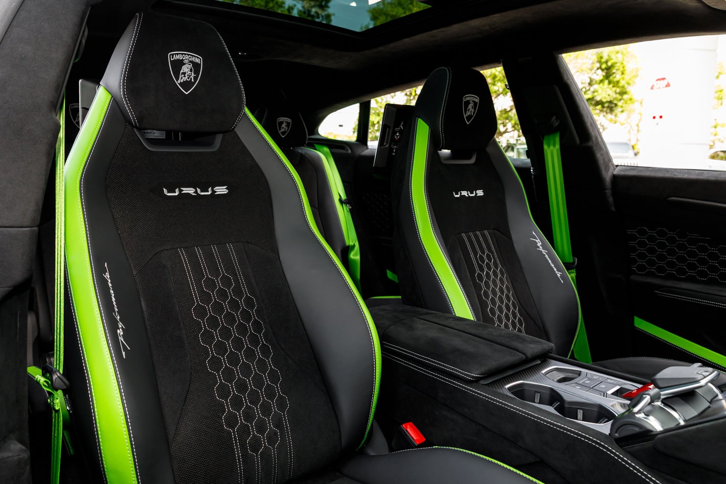 2024 Lamborghini Urus Performante - Photo 44