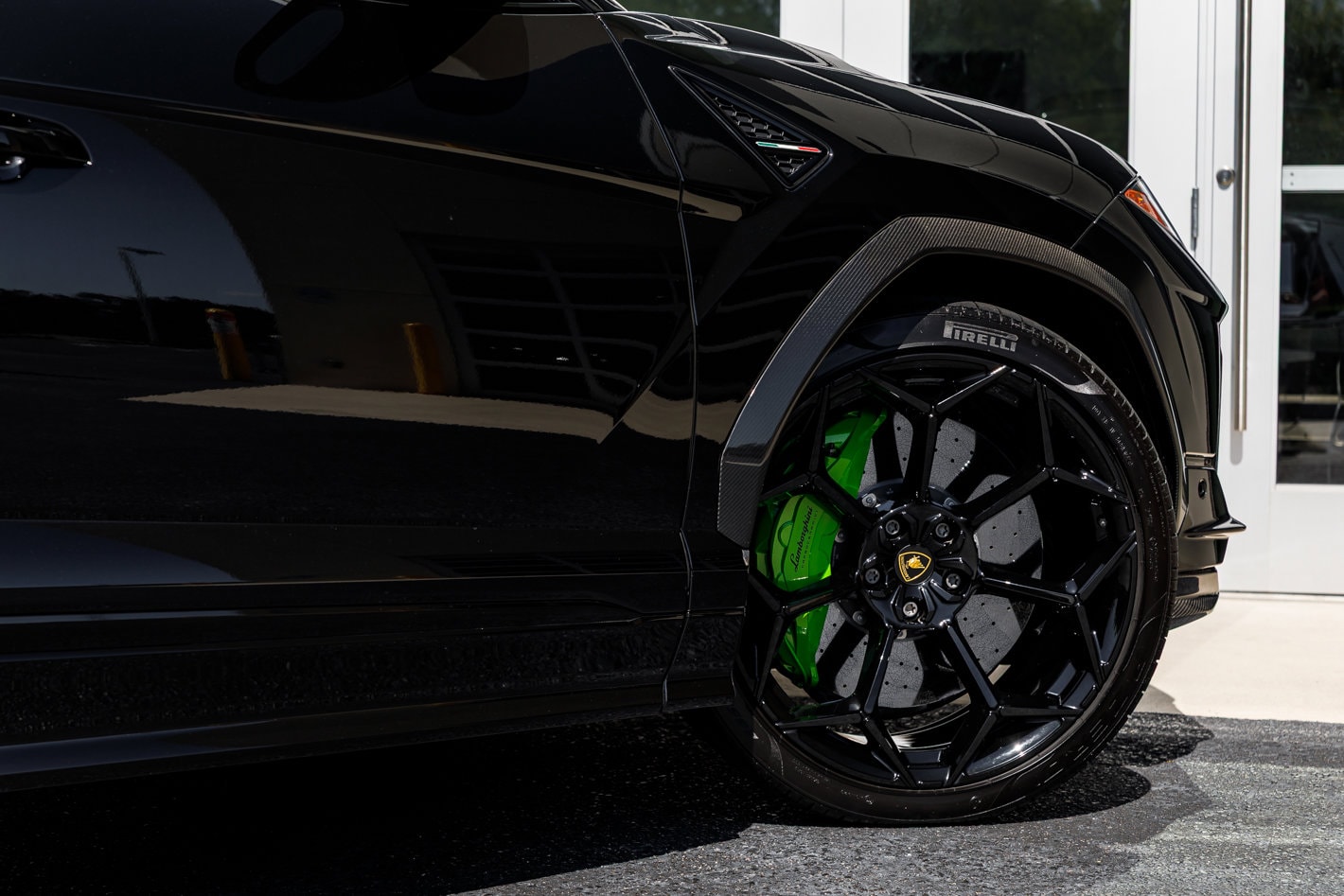 2024 Lamborghini Urus Performante - Photo 17