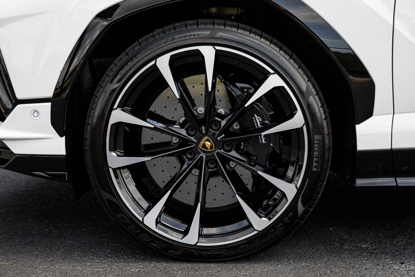 2024 Lamborghini Urus S - Photo 10