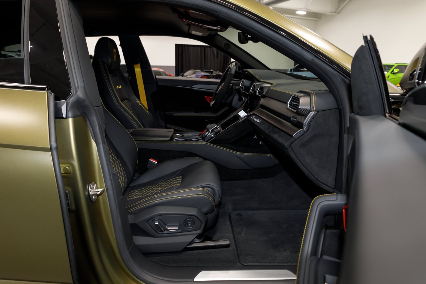 2024 Lamborghini Urus Performante - Photo 70