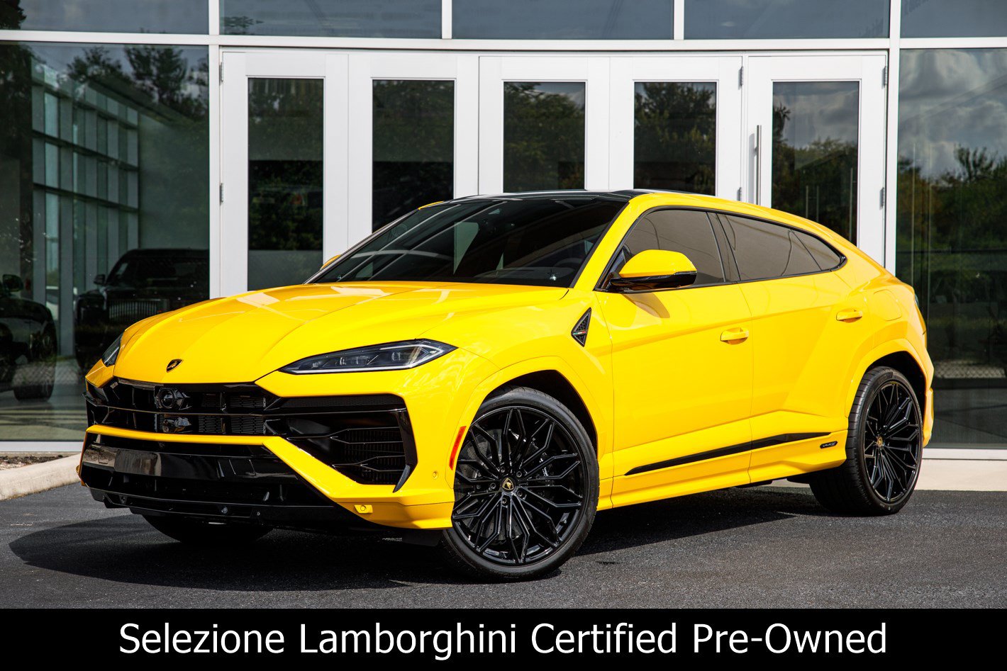 2025 Lamborghini Urus SE SUV