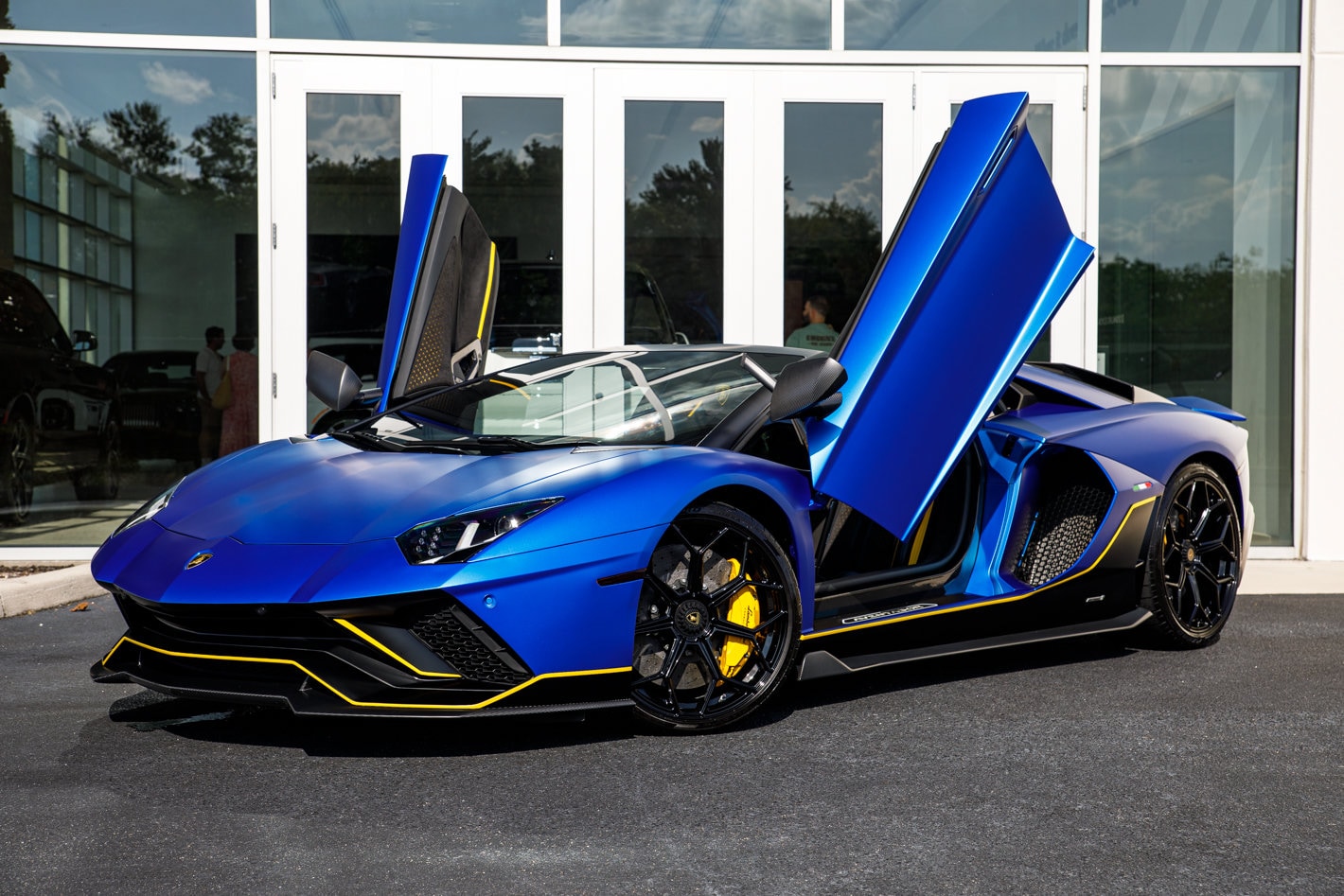 2022 Lamborghini Aventador Ultimae - Photo 6
