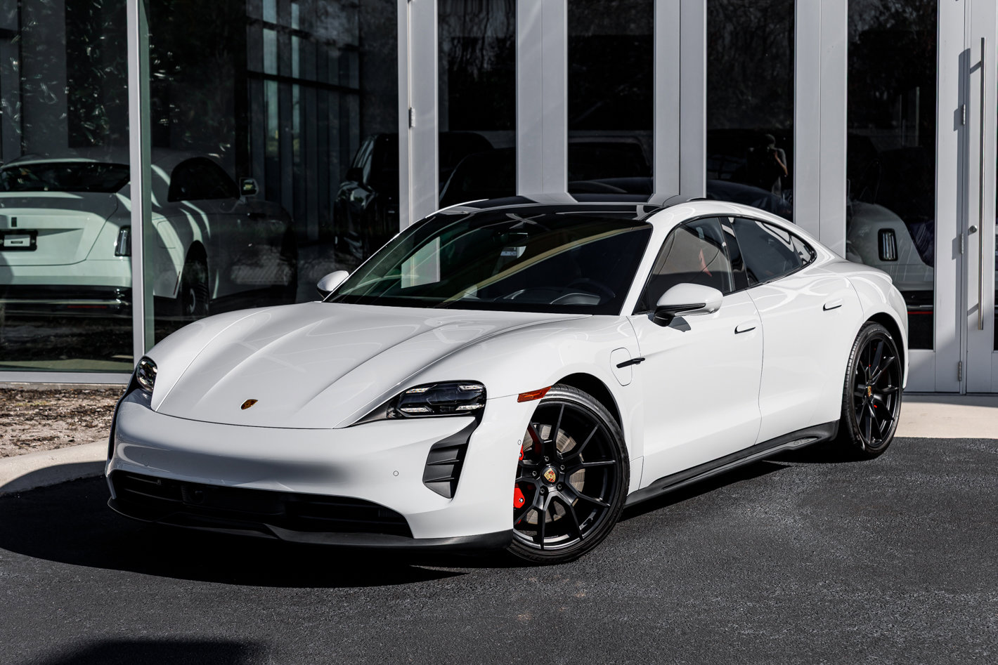 2024 Porsche Taycan GTS