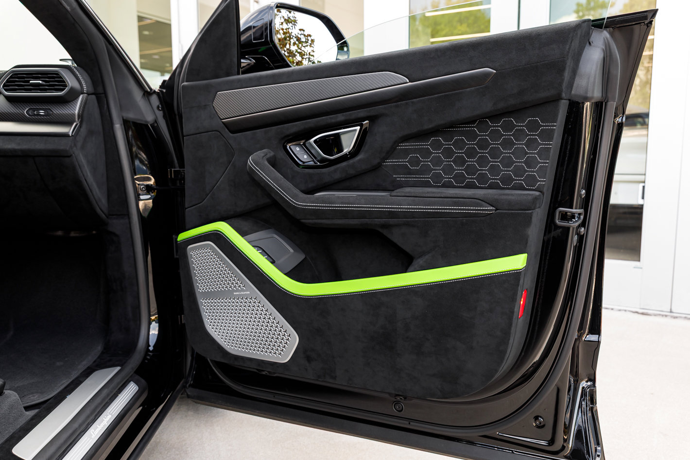 2024 Lamborghini Urus Performante - Photo 47