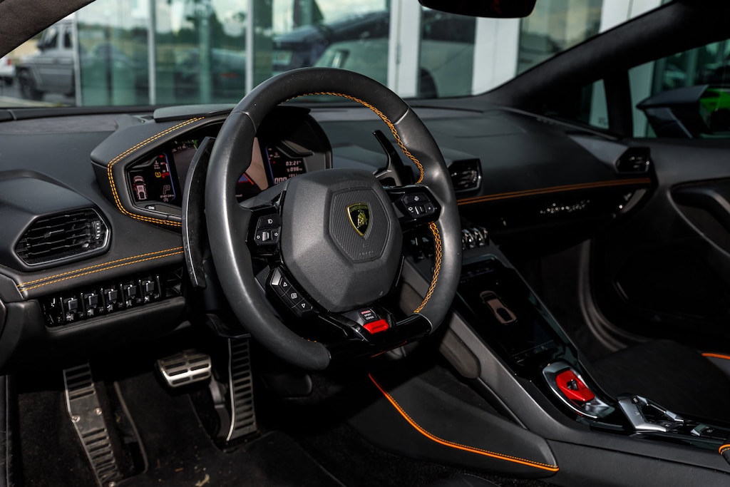 Used 2020 Lamborghini Huracan EVO Coupe