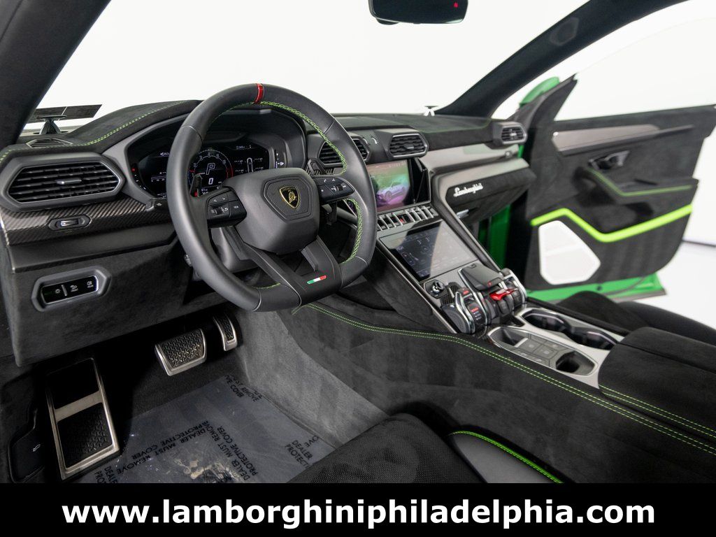 2024 Lamborghini Urus Performante - Photo 11