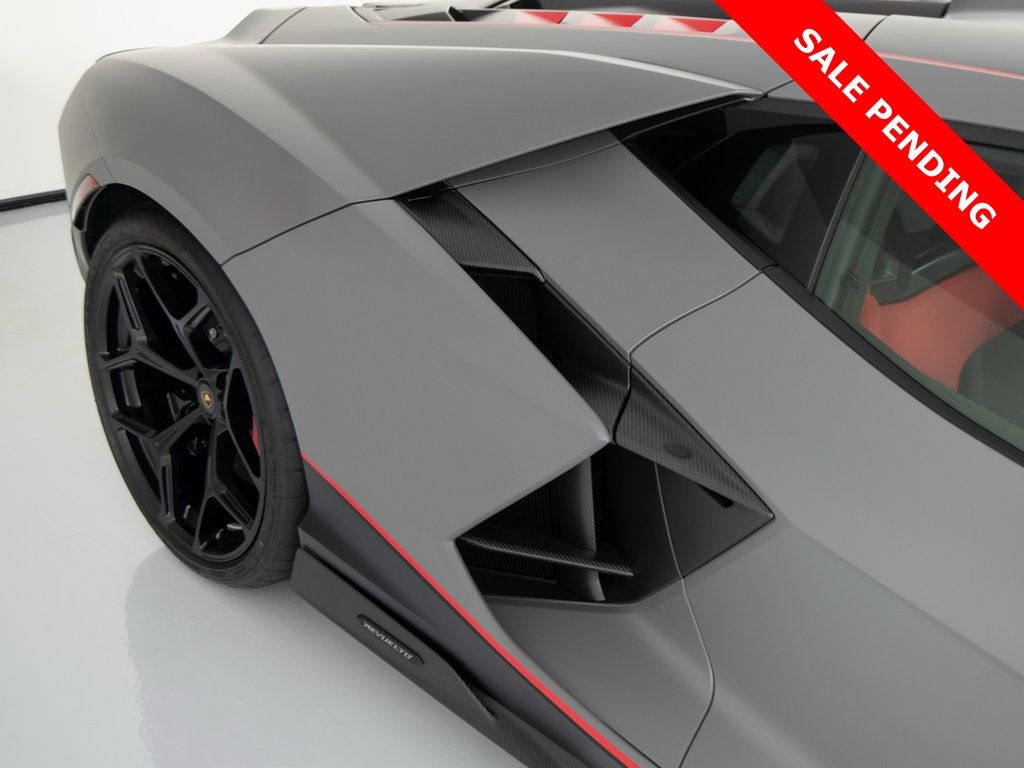 2024 Lamborghini Revuelto Base - Photo 46