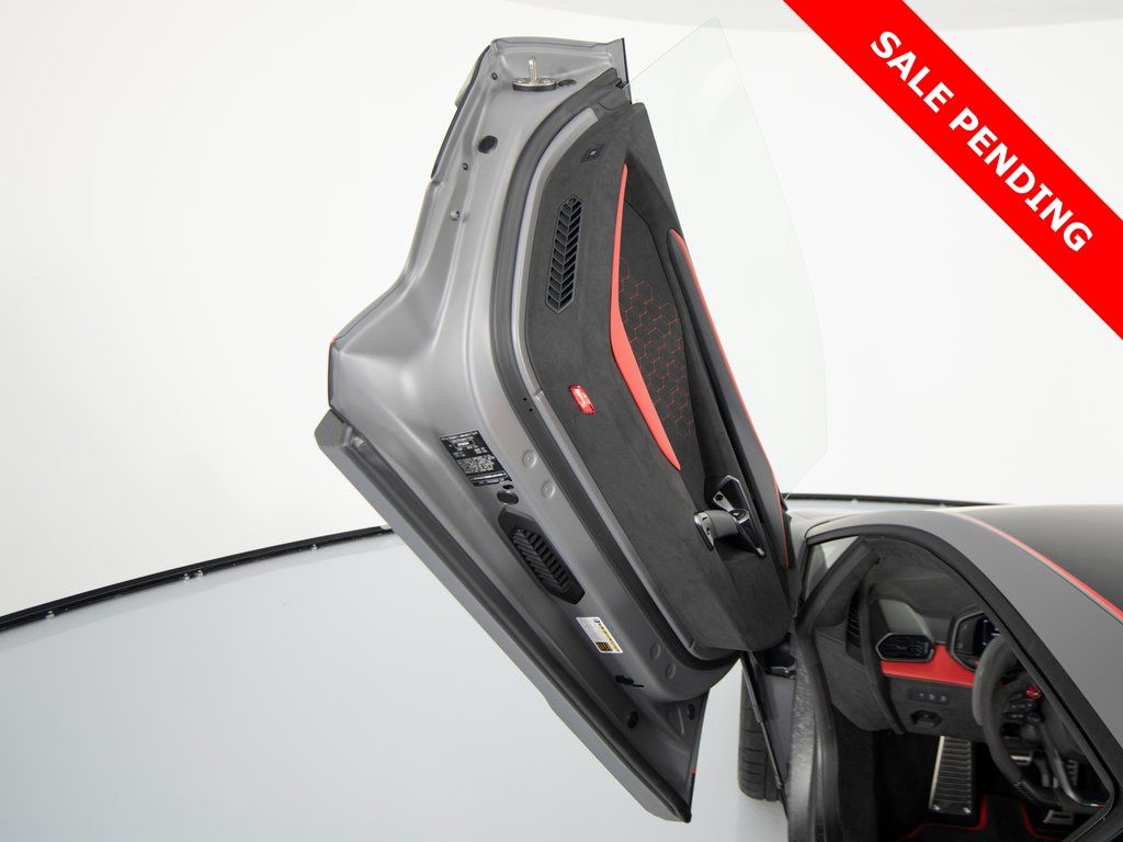 2024 Lamborghini Revuelto Base - Photo 13