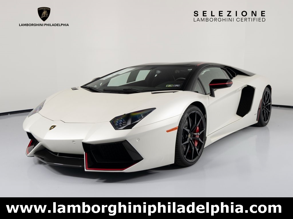 2015 Lamborghini Aventador Base's photo